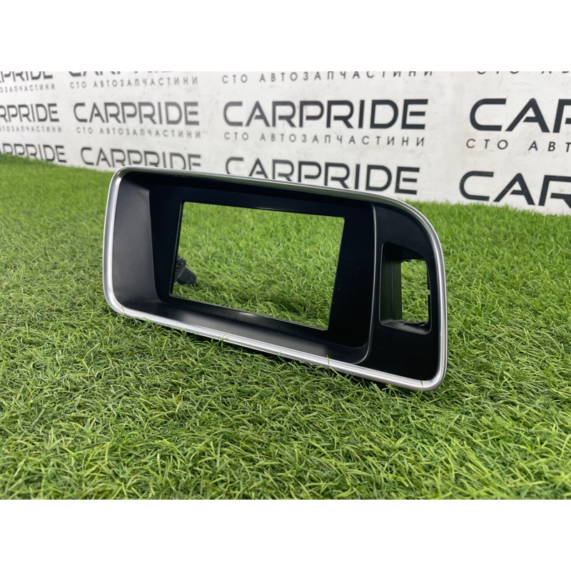 Накладка торпеды (салон) Audi Q5 8R 2012 3.2 CALB 8R1857186N3Q7