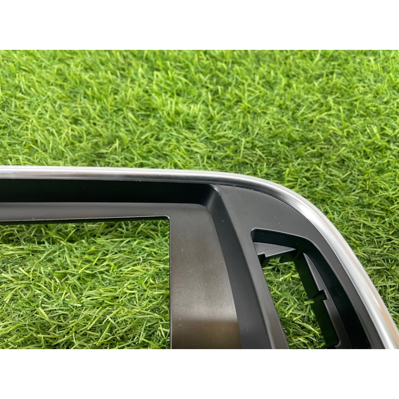 Накладка торпеды (салон) Audi Q5 8R 2012 3.2 CALB 8R1857186N3Q7