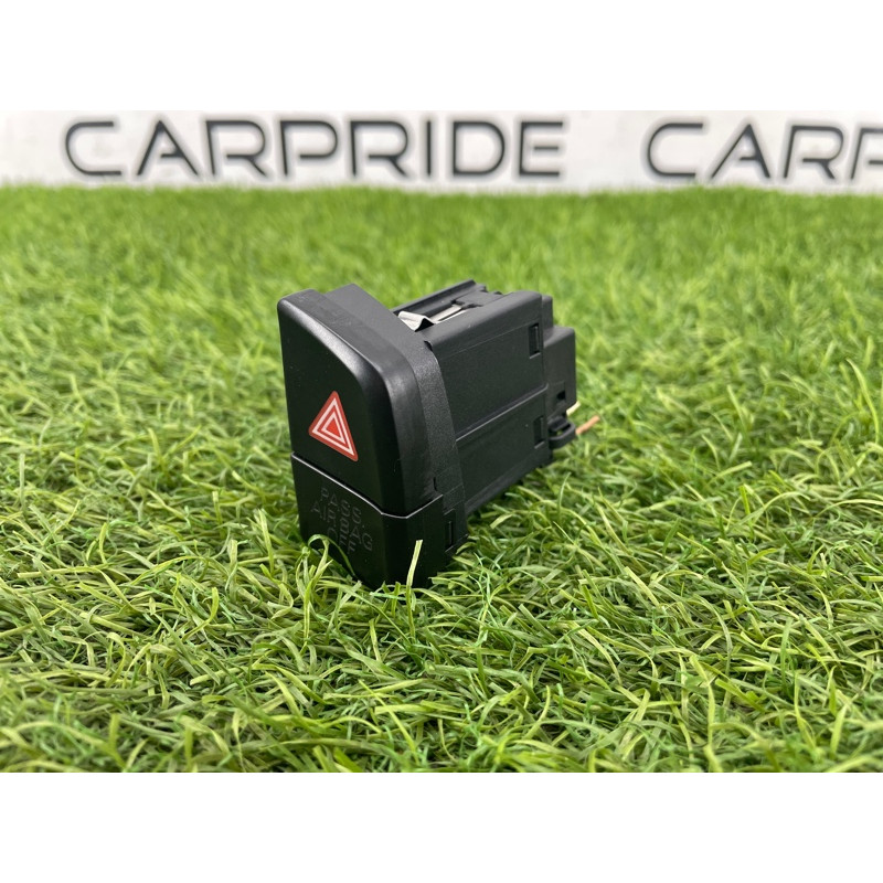 Кнопка аварийной сигнализации (электрика / кнопки) Audi Q5 8R 2012 3.2 CALB 8R1941509AV10