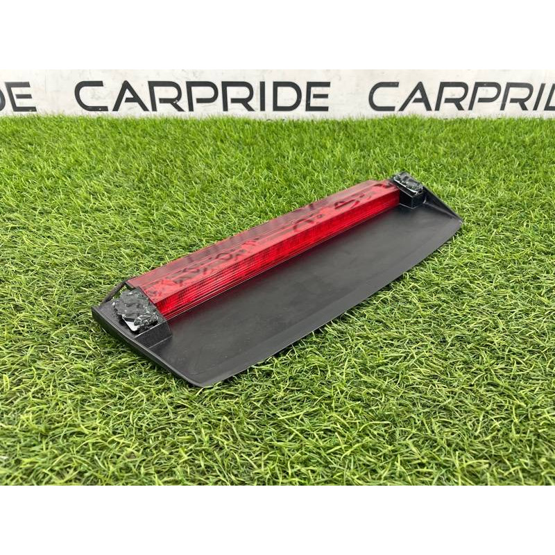 Повторитель стоп сигнала (оптика) AUDI A4 B9 2017 2.0L 8W5945097