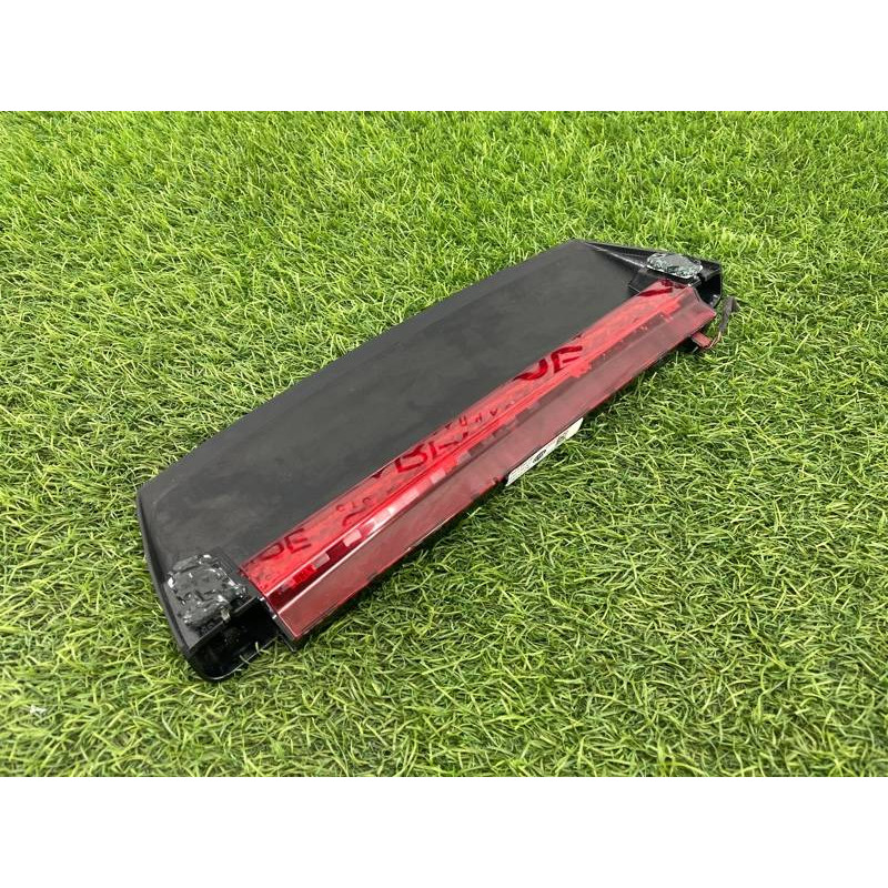 Повторитель стоп сигнала (оптика) AUDI A4 B9 2017 2.0L 8W5945097