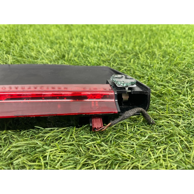 Повторитель стоп сигнала (оптика) AUDI A4 B9 2017 2.0L 8W5945097