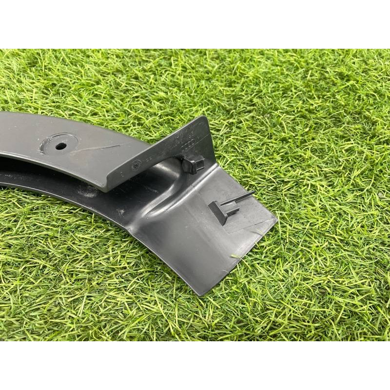 Накладка петли крышки багажника (салон) AUDI A4 B9 2017 2.0L 8W59718214PK