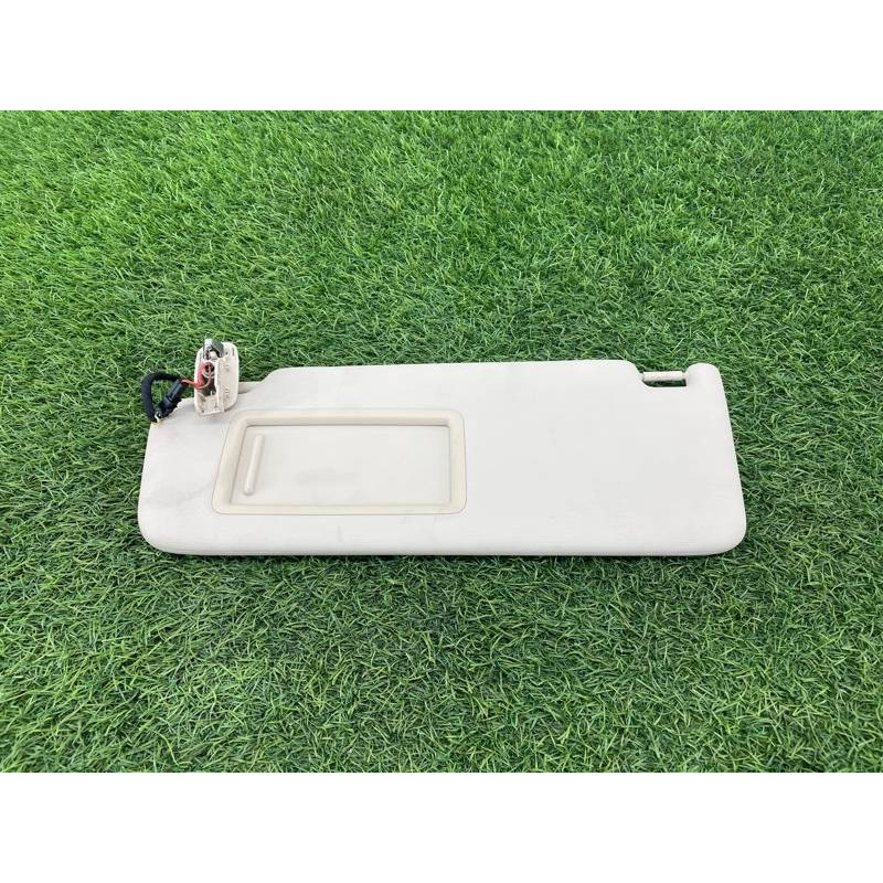 Козырек солнцезащитный (салон) AUDI A4 B9 2017 2.0L 8W0857551AARS8