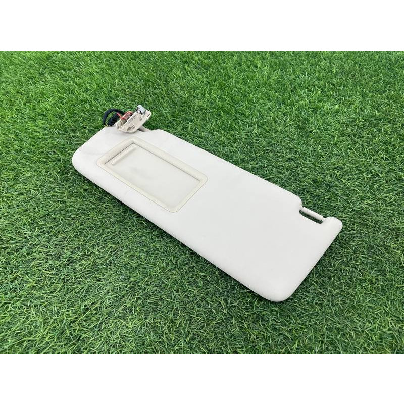 Козырек солнцезащитный (салон) AUDI A4 B9 2017 2.0L 8W0857551AARS8