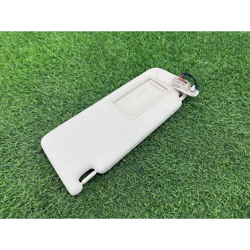 Козырек солнцезащитный (салон) AUDI A4 B9 2017 2.0L 8W0857551AARS8