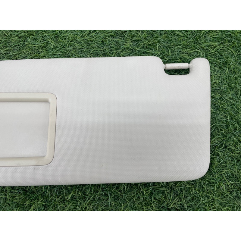 Козырек солнцезащитный (салон) AUDI A4 B9 2017 2.0L 8W0857551AARS8