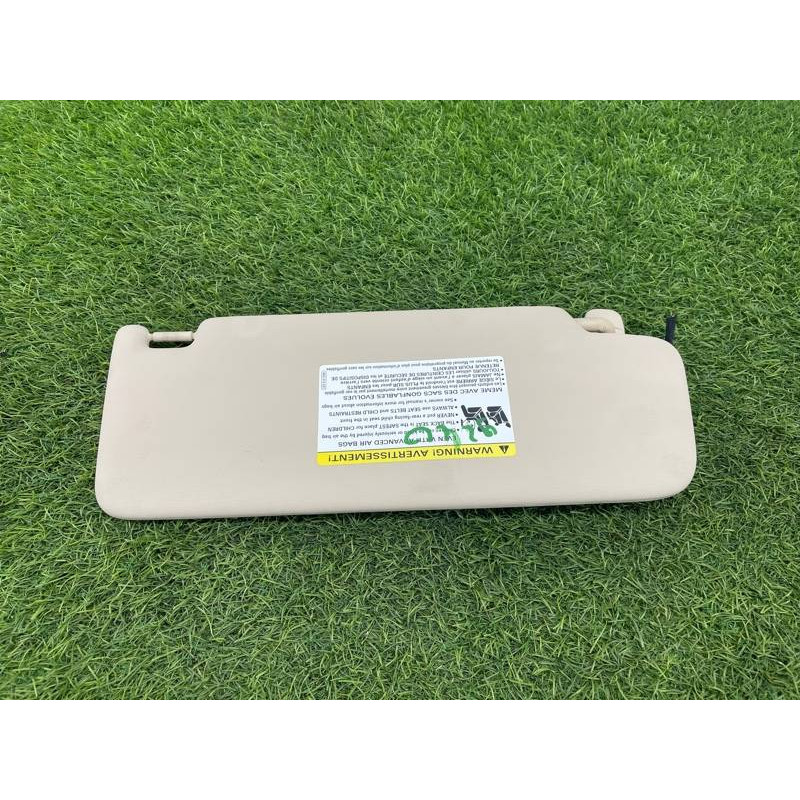 Козырек солнцезащитный (салон) AUDI A4 B9 2017 2.0L 8W0857551AARS8