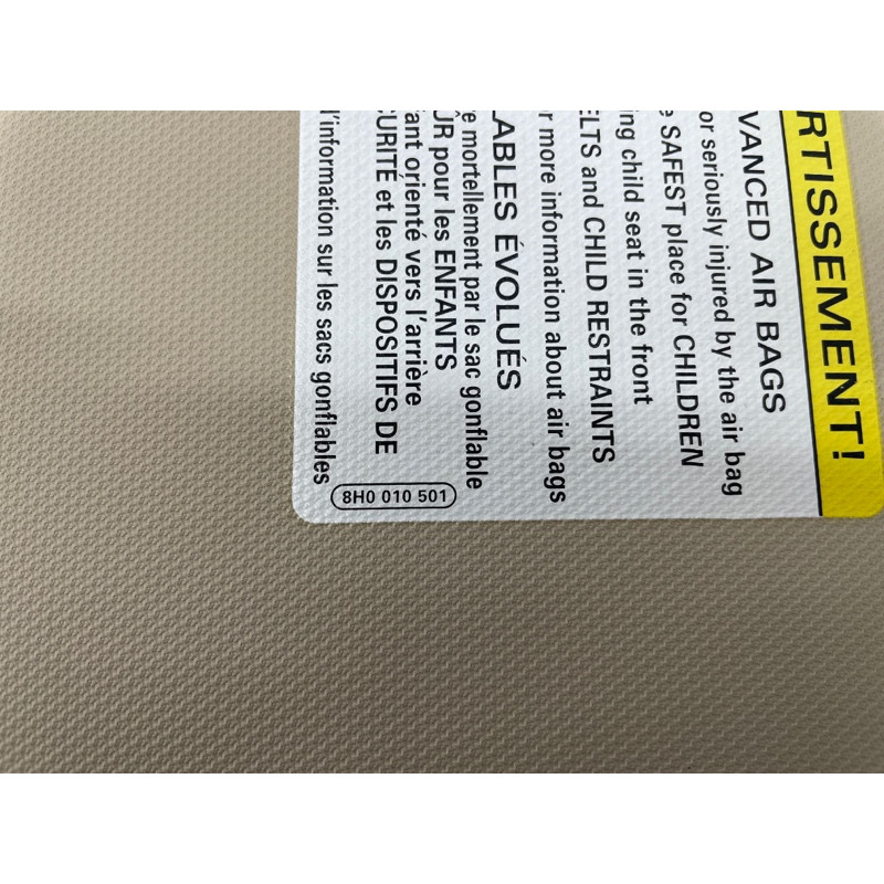 Козырек солнцезащитный (салон) AUDI A4 B9 2017 2.0L 8W0857551AARS8