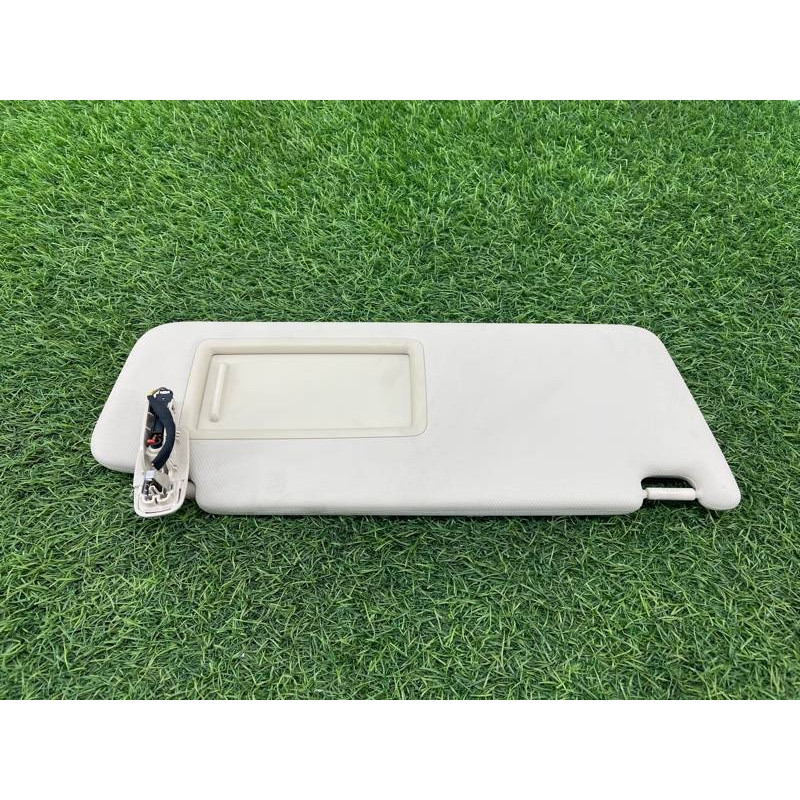 Козырек солнцезащитный (салон) AUDI A4 B9 2017 2.0L 8W0857552AMRS8