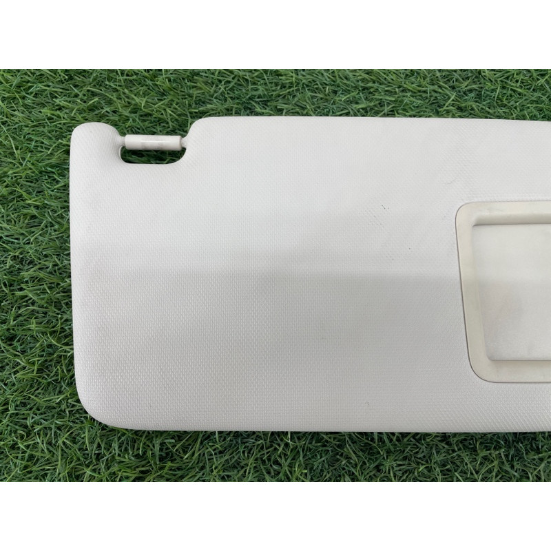 Козырек солнцезащитный (салон) AUDI A4 B9 2017 2.0L 8W0857552AMRS8