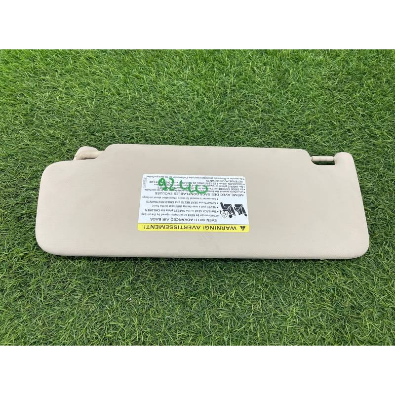 Козырек солнцезащитный (салон) AUDI A4 B9 2017 2.0L 8W0857552AMRS8