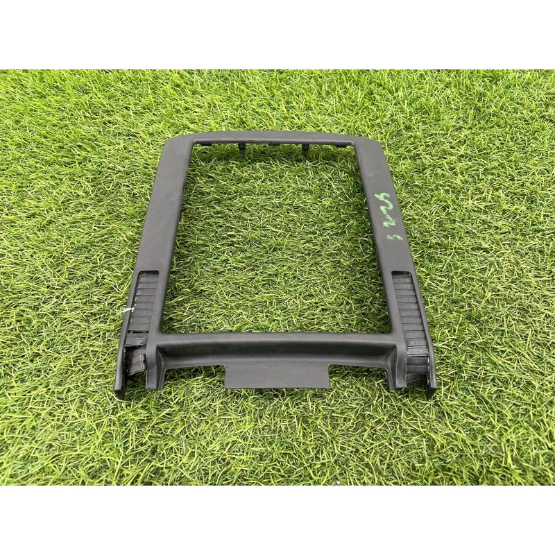 Накладка центральной консоли (салон) AUDI A8 D4 2011 4,2 4H0864357C6PS