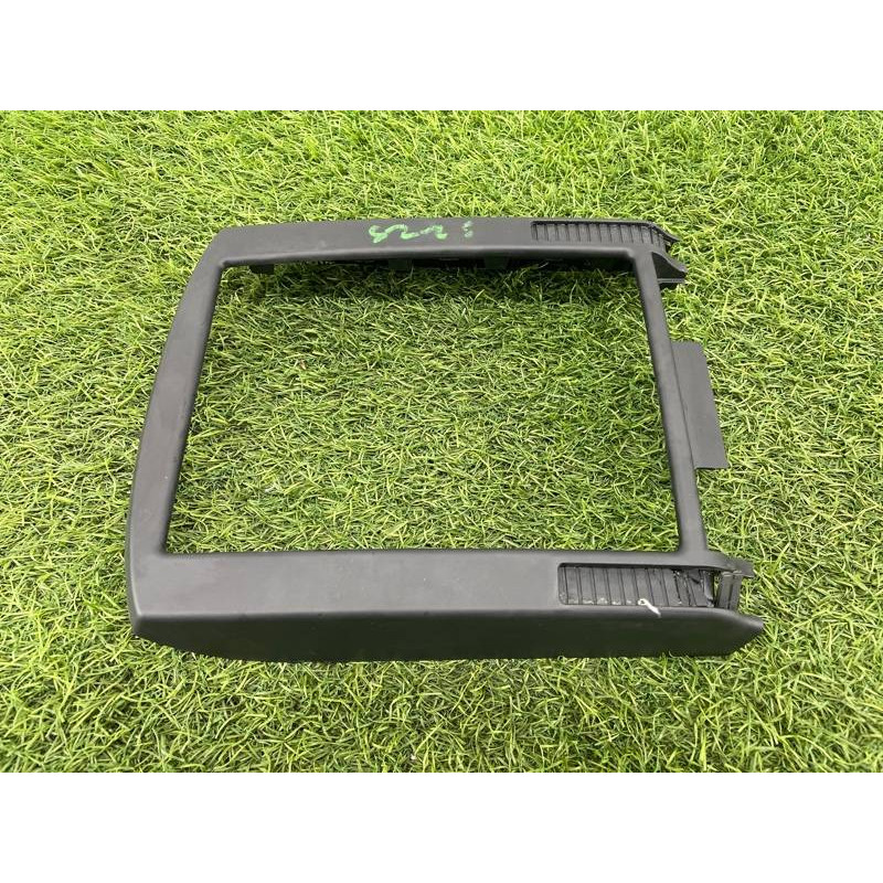 Накладка центральной консоли (салон) AUDI A8 D4 2011 4,2 4H0864357C6PS