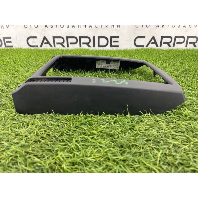 Накладка центральной консоли (салон) AUDI A8 D4 2011 4,2 4H0864357C6PS