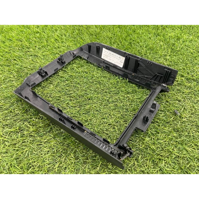 Накладка центральной консоли (салон) AUDI A8 D4 2011 4,2 4H0864357C6PS