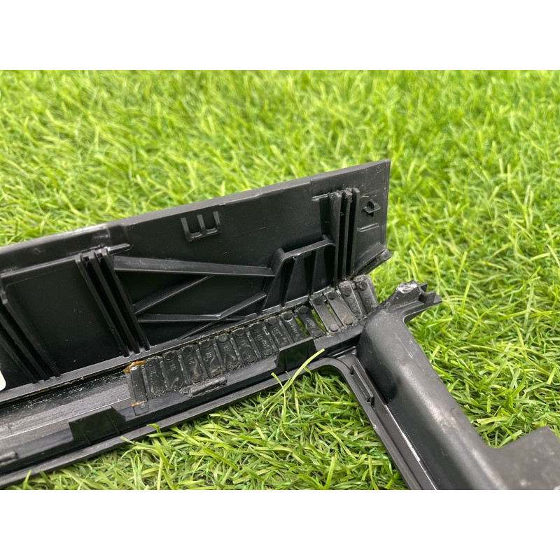 Накладка центральной консоли (салон) AUDI A8 D4 2011 4,2 4H0864357C6PS