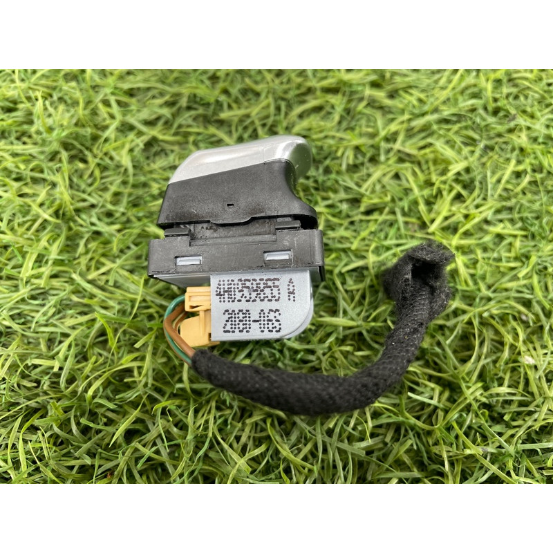 Кнопка стеклоподъемника (электрика / кнопки) AUDI A8 D4 2011 4,2 4H0959855A5PR