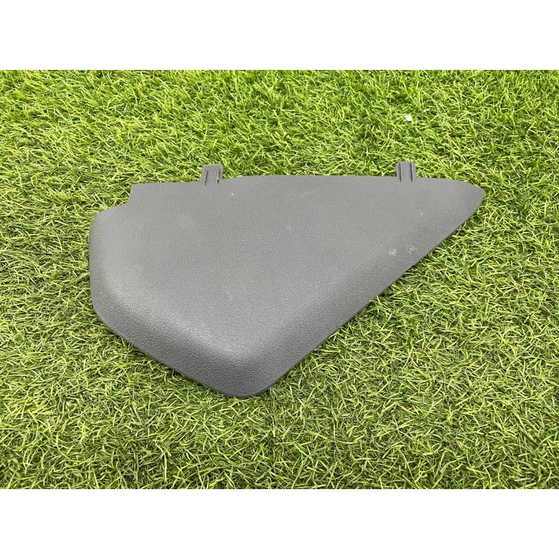 Накладка торпеды боковая (салон) AUDI A4 B9 2017 2.0L 8W0857086CDS2