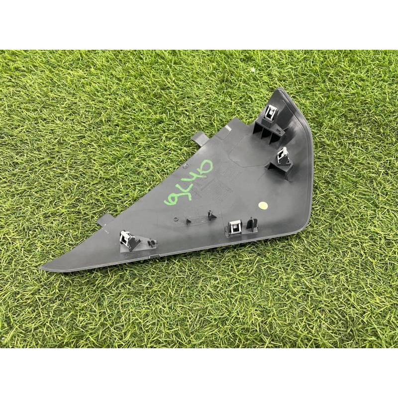 Накладка торпеды боковая (салон) AUDI A4 B9 2017 2.0L 8W0857086CDS2