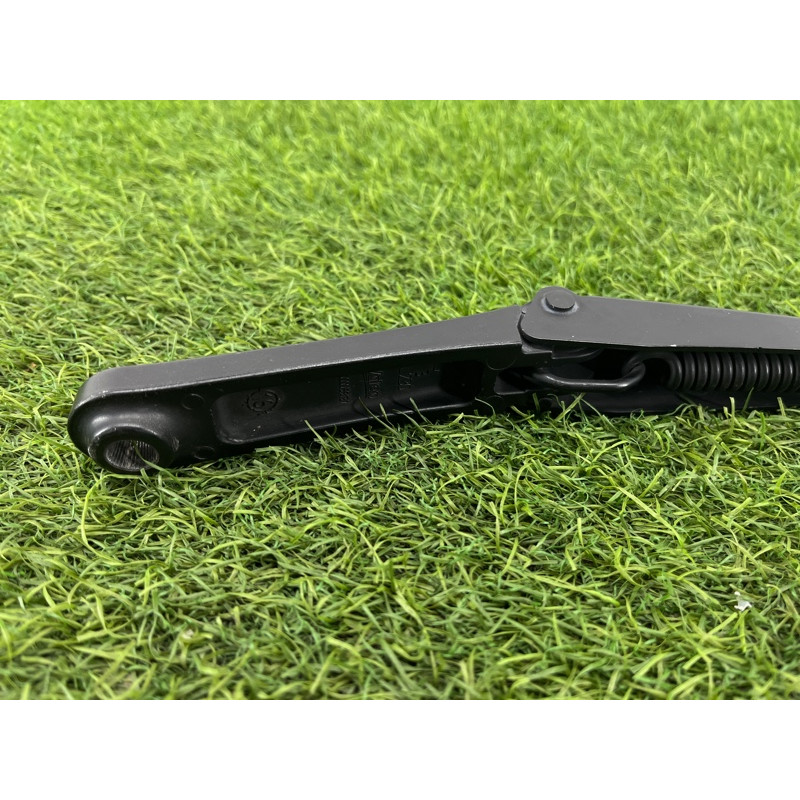 Поводок дворника (кузов и элементы) AUDI A4 B9 2017 2.0L 8W19554081P9