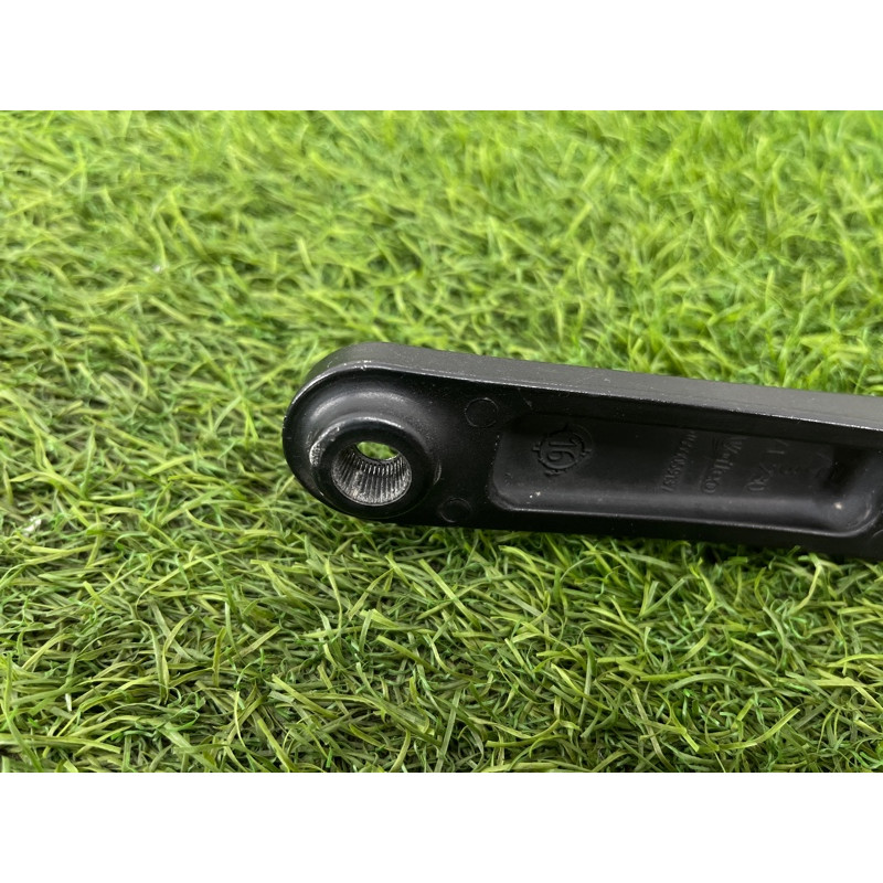 Поводок дворника (кузов и элементы) AUDI A4 B9 2017 2.0L 8W19554081P9