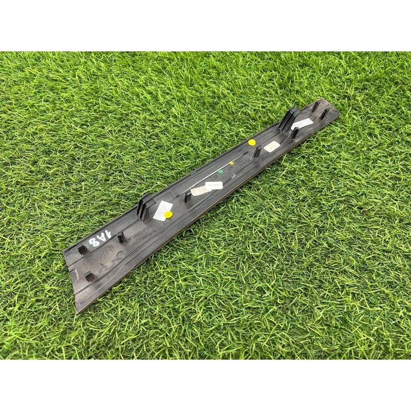 Декоративна накладка карти дверей (салон) AUDI A8 D4 2011 4,2 4H0867419A1WV