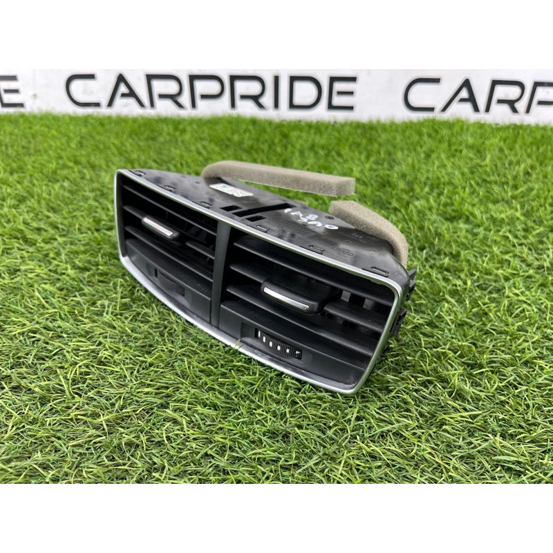 Дефлектор воздуховода (салон) AUDI A8 D4 2011 4,2 4H0819203AWVF