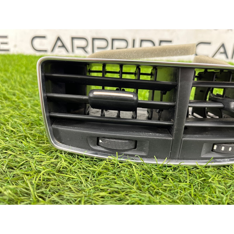 Дефлектор воздуховода (салон) AUDI A8 D4 2011 4,2 4H0819203AWVF