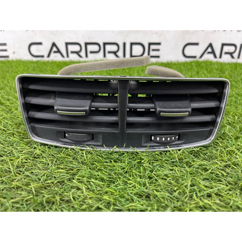 Дефлектор воздуховода (салон) AUDI A8 D4 2011 4,2 4H0819203AWVF