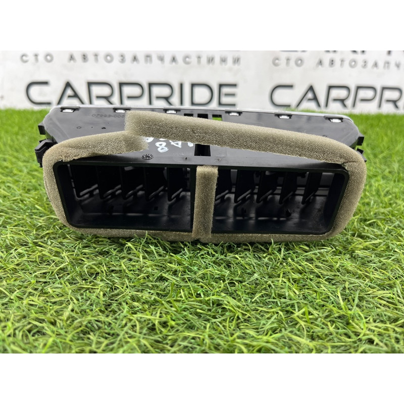 Дефлектор воздуховода (салон) AUDI A8 D4 2011 4,2 4H0819203AWVF