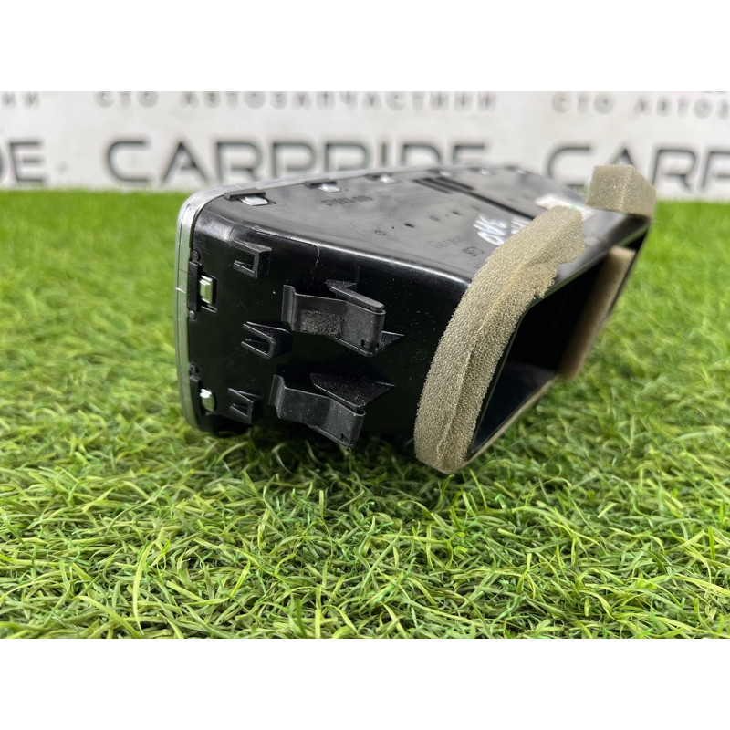 Дефлектор воздуховода (салон) AUDI A8 D4 2011 4,2 4H0819203AWVF