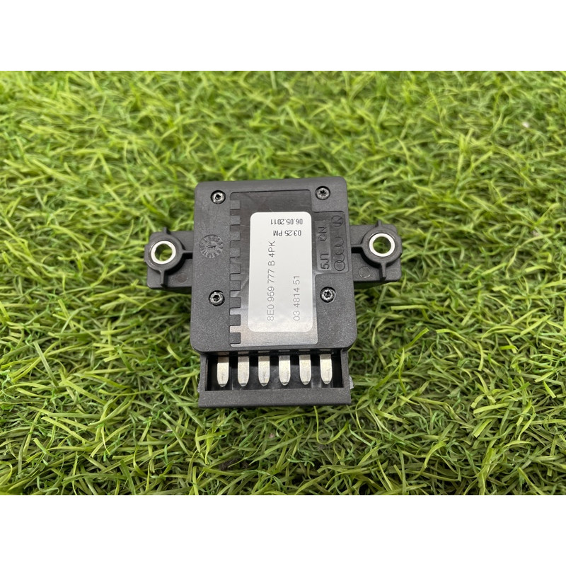 Кнопка регулировки сиденья (электрика / кнопки) Audi Q5 8R 2012 3.2 CALB 8E0959777B4PK