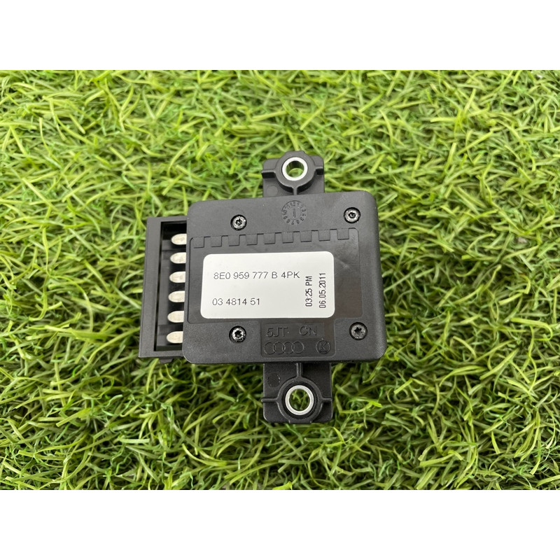 Кнопка регулировки сиденья (электрика / кнопки) Audi Q5 8R 2012 3.2 CALB 8E0959777B4PK