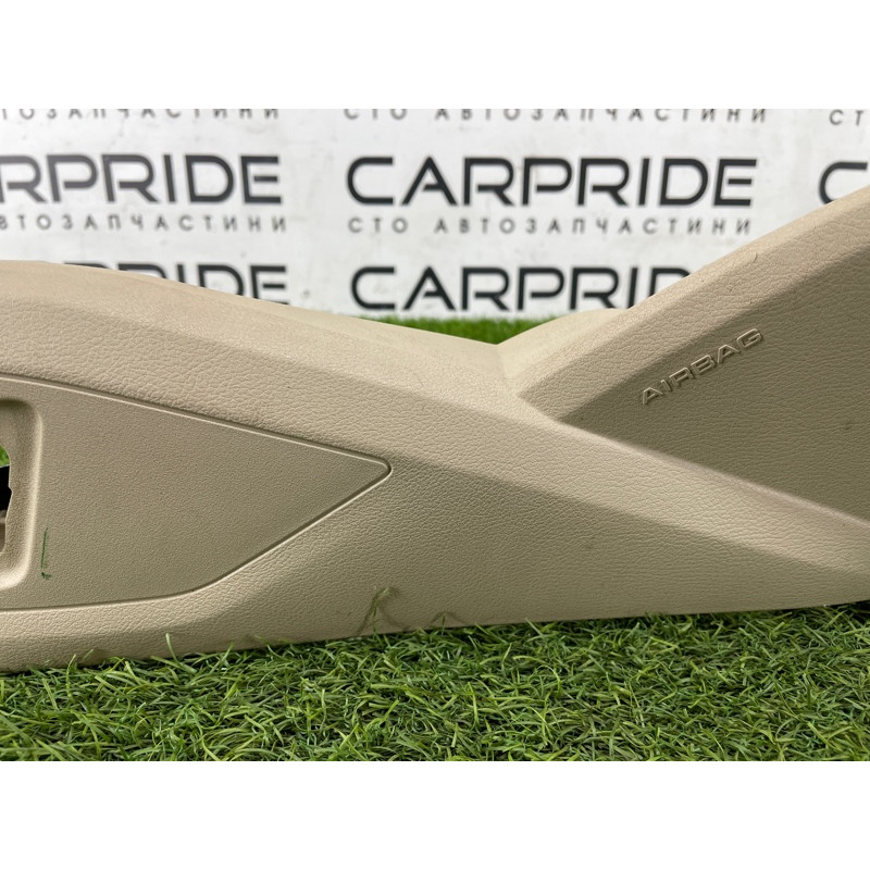 Накладка сидения (салон) AUDI A4 B9 2017 2.0L 8W0881325PCE3