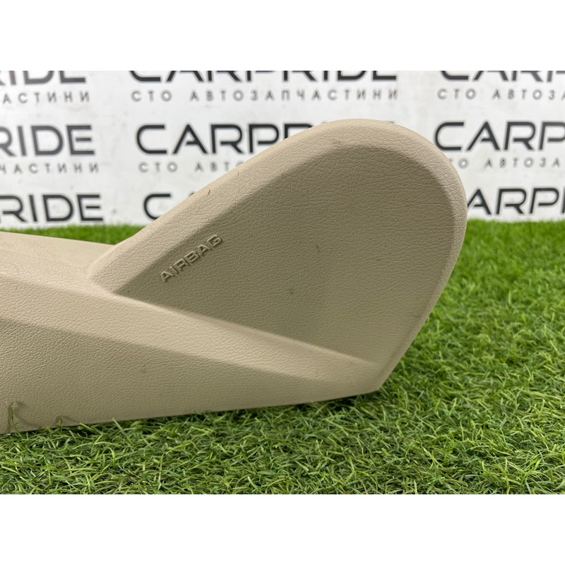 Накладка сидения (салон) AUDI A4 B9 2017 2.0L 8W0881325PCE3