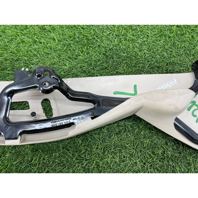 Накладка сидения (салон) AUDI A4 B9 2017 2.0L 8W0881325PCE3