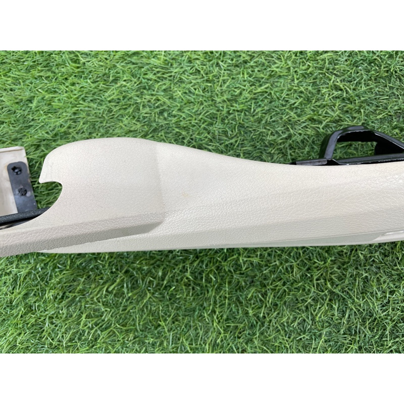 Накладка сидения (салон) AUDI A4 B9 2017 2.0L 8W0881326QCE3