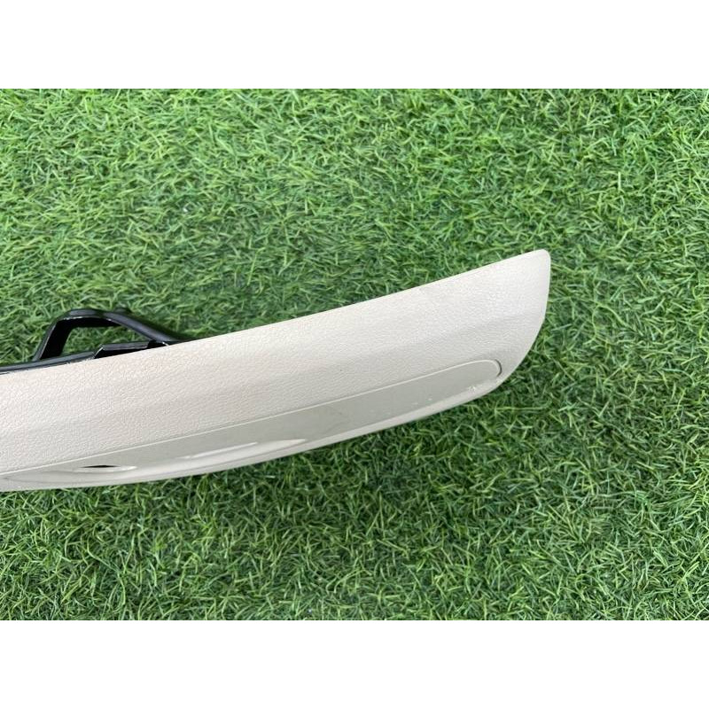 Накладка сидения (салон) AUDI A4 B9 2017 2.0L 8W0881326QCE3