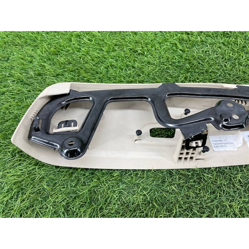 Накладка сидения (салон) AUDI A4 B9 2017 2.0L 8W0881326QCE3