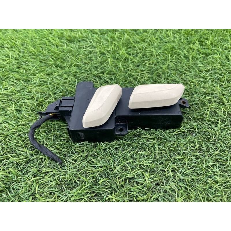 Кнопка регулировки сиденья (электрика / кнопки) AUDI A4 B9 2017 2.0L 8W0959747A