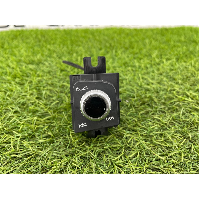 Кнопки мультимедиа (электрика / кнопки) Audi A5 F5 2019 2.0 TFSI 8W1919616