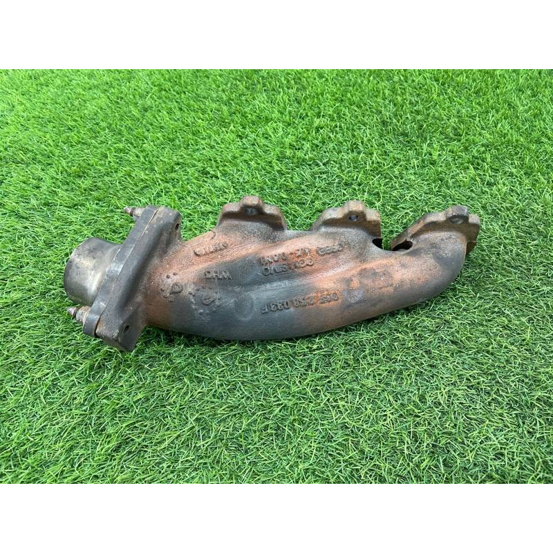 Коллектор выпускной (выпускная система) Audi Q5 8R 2012 3.2 CALB 06E253031K