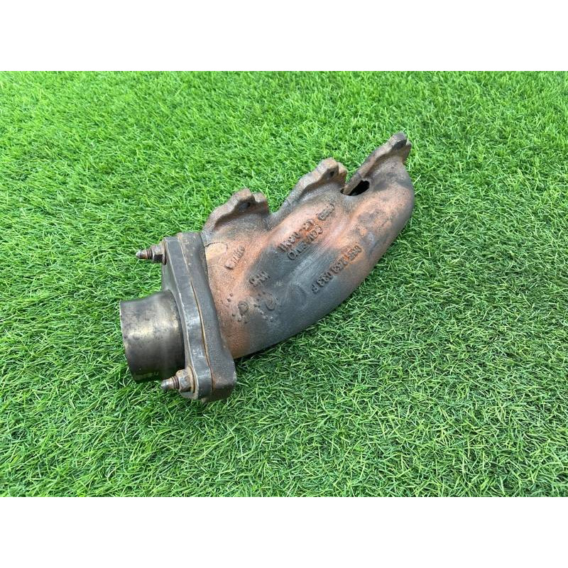 Коллектор выпускной (выпускная система) Audi Q5 8R 2012 3.2 CALB 06E253031K