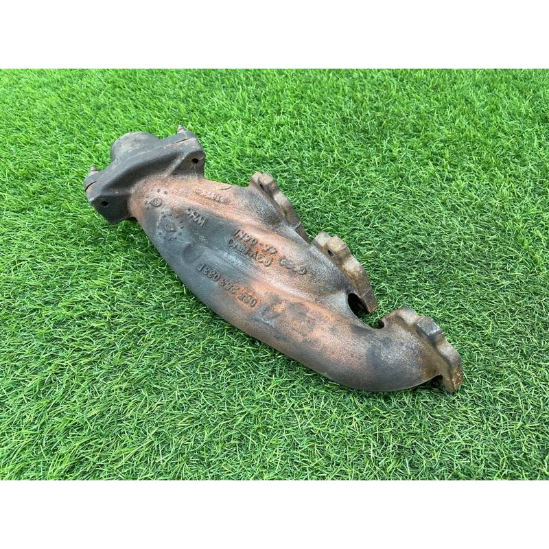 Коллектор выпускной (выпускная система) Audi Q5 8R 2012 3.2 CALB 06E253031K