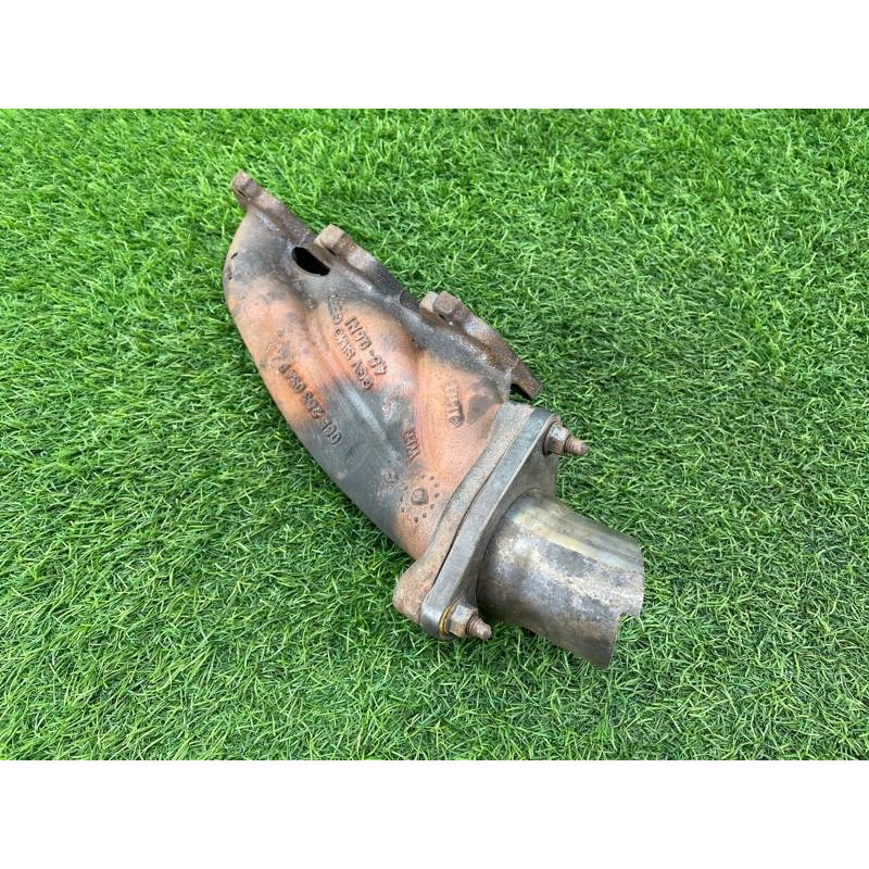 Коллектор выпускной (выпускная система) Audi Q5 8R 2012 3.2 CALB 06E253032K