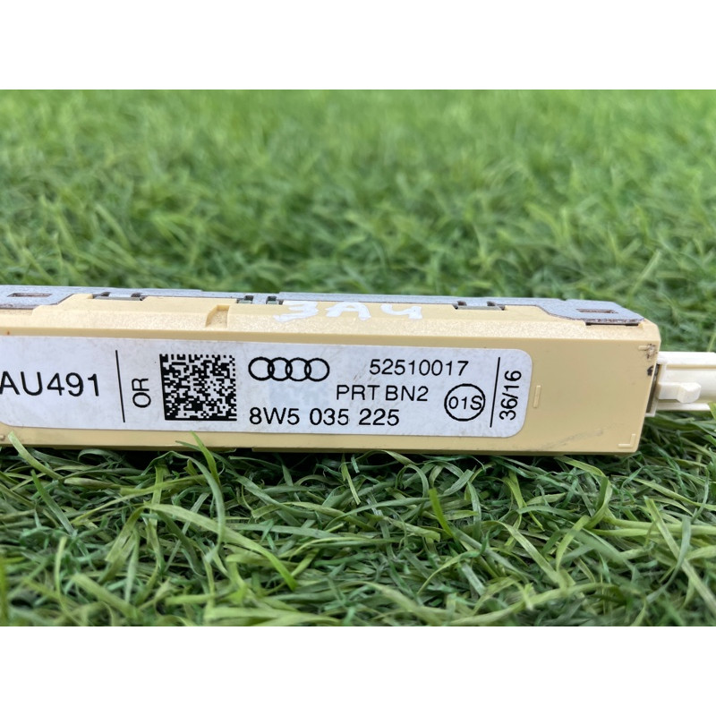 Усилитель антенны (электрика) AUDI A4 B9 2017 2.0L 8W5035225