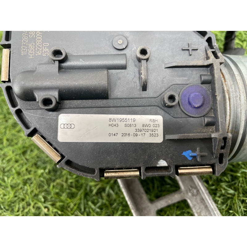 Трапеция дворников (кузов и элементы) AUDI A4 B9 2017 2.0L 8W1955023A