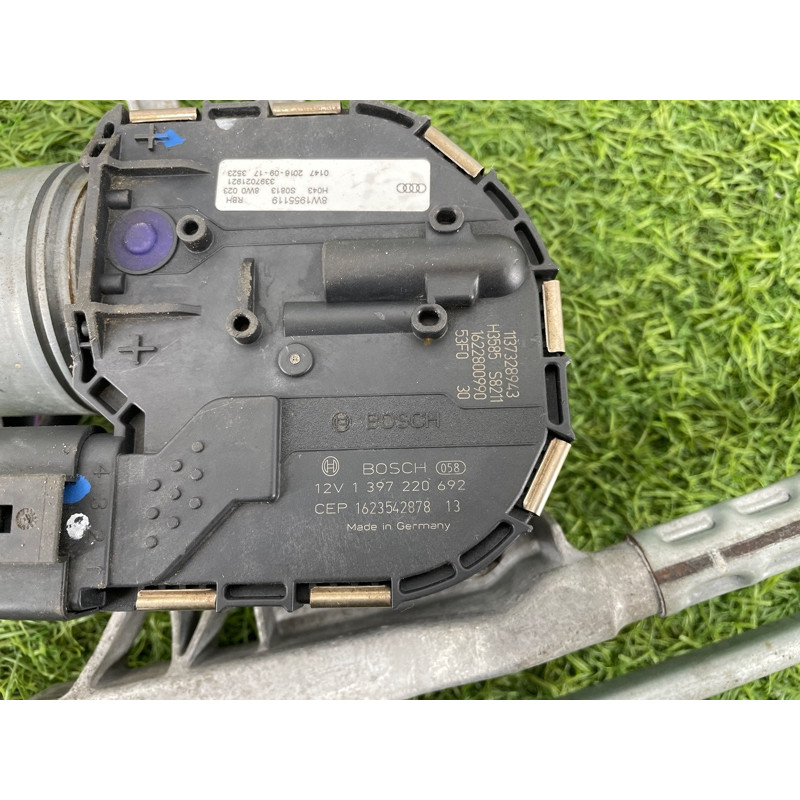 Трапеция дворников (кузов и элементы) AUDI A4 B9 2017 2.0L 8W1955023A