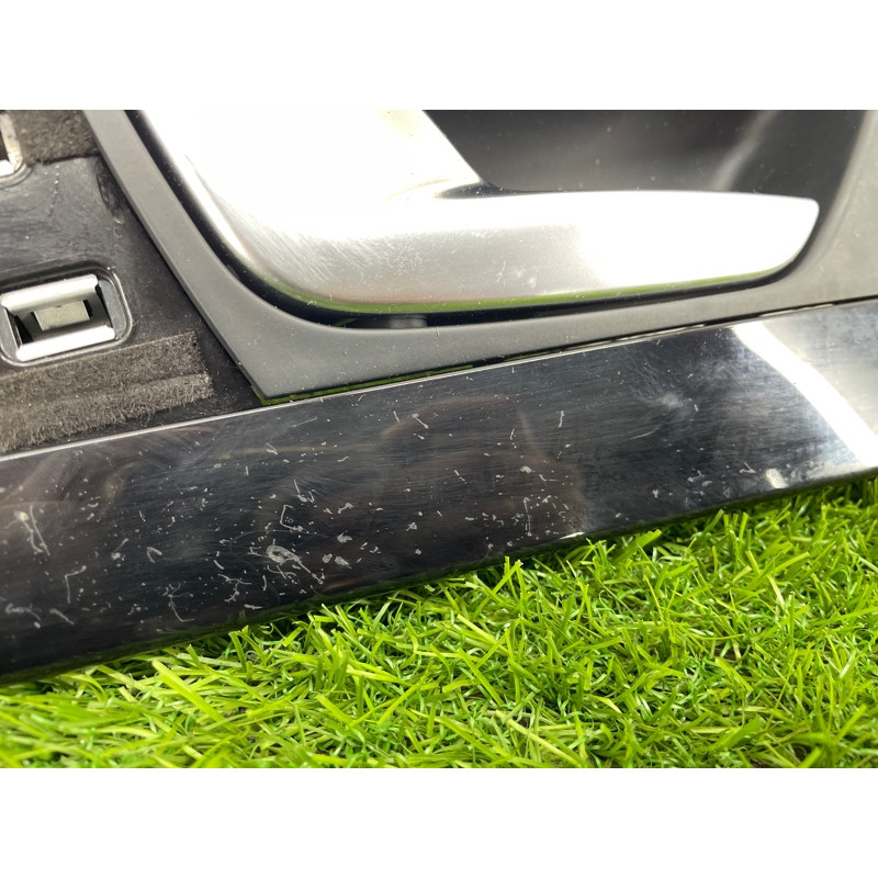 Декоративна накладка карти дверей (салон) AUDI A8 D4 2011 4,2 4H4867085V58